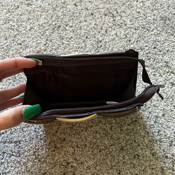 YOA Coconut Shell Clutch - Picture 3 of 4